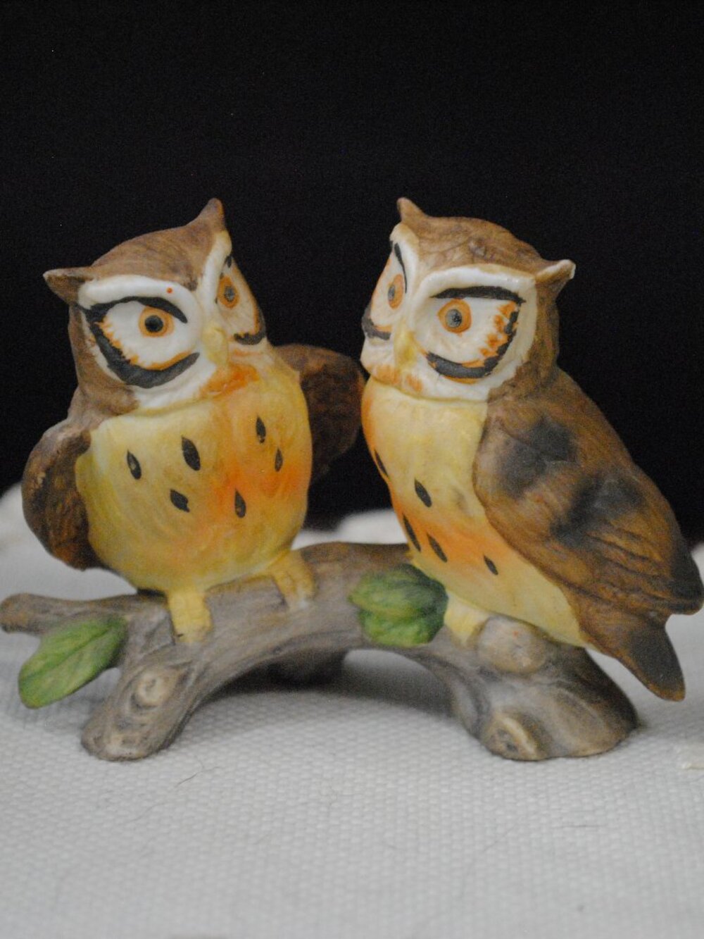 Vintage Lefton Pair of Owls Painted Porcelain Figurine 00753